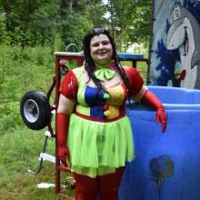 JD and Messy Andi: Spreading some positivity with a dunked clown :)
