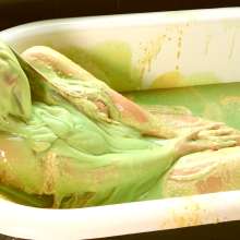 HotWamHD: Emily's Gungebath Submersions now in UMD store!
