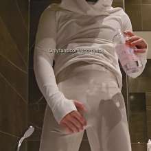 SportyRick: Getting Oily after a Yoga Class in Lululemon Jumpsuit