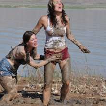 dlodoski: Golf Ball Tussle, Kym and Gummi--Photos