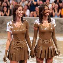 the real GoOfBaLL: Mud wrestling in Bing
