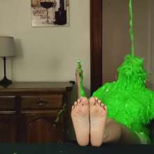 The Man and The Wife: New Download- 'Quickie #15: Ellie Feet Up, Face Pied'