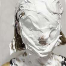 Top Messy Girls: Red Lipstick and Pies