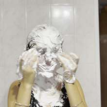 Top Messy Girls: Red Lipstick and Pies