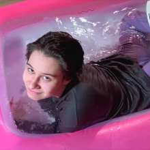 Wet Live Team: Swimming in the Pool, Getting Completely Wet