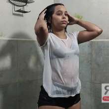 Ready2Wam Studio: Viviana Gets Wet After High--Low Card Game