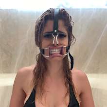 Slimed Models: Vivi Open-mouthed Gagged and Slimed