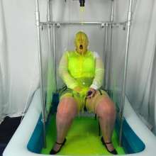 CheekyLuna: CheekyLuna's Wrong Knickers Gunge Tank Punishment