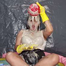 Hikari-Studio-Wam: Dirtying My Sneakers with Slime
