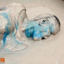 FOXY: Blue paint in the mud