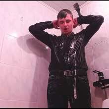 WETColours: Gordy in the Shower in the Tub with Black Shirt and Jeans