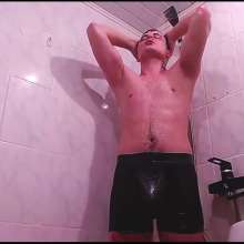 WETColours: Gordy in the Shower in the Tub with Black Shirt and Jeans