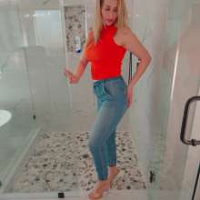 WetlookFashion: Jeans Shower with Ariel