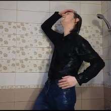 WETColours: Josh Showers and Shampoos in Black T-shirt and Jeans