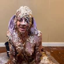 RevSlymsford: Kayden's Cake Sitting, Pies + Porridge + Cake Batter Session