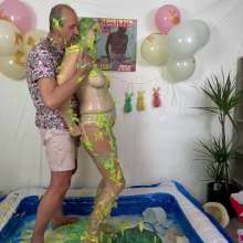 custardcouple: Messy Easter Slime