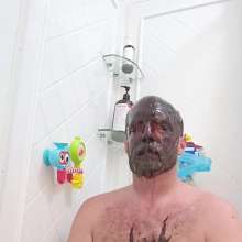 MontyBurns: Messy Monty's Chocolate Shower