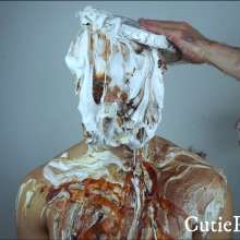 Cutiepied-production: Quenty 2 : Pieing the Flexing Guy