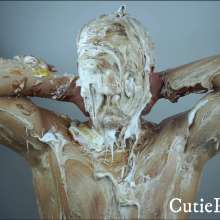 Cutiepied-production: Quenty 2 : Pieing the Flexing Guy