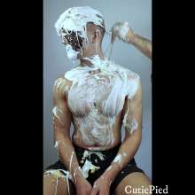 Cutiepied-production: Quenty 2 : Pieing the Flexing Guy