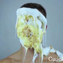 Cutiepied-production: Quenty 2 : Pieing the Flexing Guy