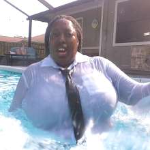 gsdwetlook: Swimming in a White Shirt and Tie