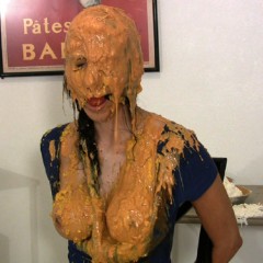 Messygirl: Pics from 2 new Messygirl Downloads