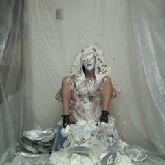 Jayce: Limited Time! How many Huge Pies to the face to get Jayce off??