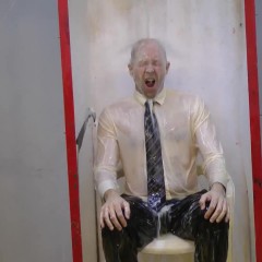 GungeTankBabes: Vander gets Wet and Messy in the Gunge Tank