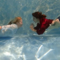 wetkahuna: Angie brought a friend to play in the pool