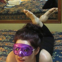 BAC_Customs: New mysterious model/ messy feet in honey