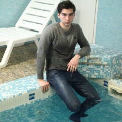 wetlookercom: Wetlooker.com: 3guys, 3 video, last 3 days of 40% sale