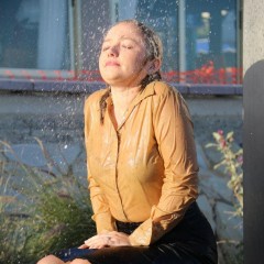 LisaMoomin: Amy Showers!