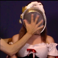 piefan2: New Fiverr Pie Girl With Real Pies