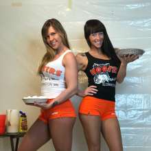 hooter: 