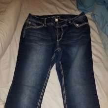 peppre4: Which one of our wife's jeans will get messy?