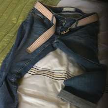peppre4: Which one of our wife's jeans will get messy?