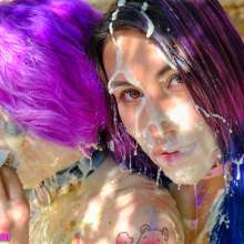 messyhot: 4 Messy Models Make a Huge Mess with Dj Dune