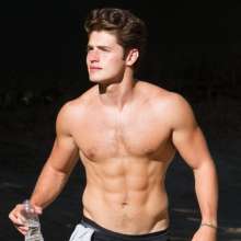 gungehim: Gregg Sulkin vs. KJ Apa