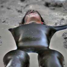 FOXY: Black Lycra mud... very muddy!