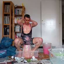 IKeepMineHidden: Will the mess go over Roger's head or down his cycling shorts?