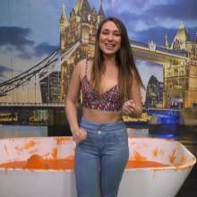 MostWam: Amber And Another Orange Gunge Bath