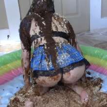 MessyMissMarie: Only Wanted some Pudding