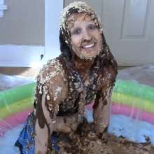 MessyMissMarie: Only Wanted some Pudding