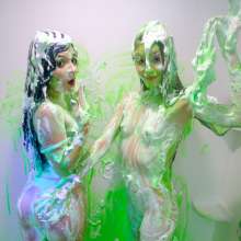messyhot: Adore and Stevie Mae UV Slime in the Tub