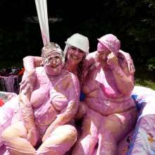 messyjojo: Outdoor Sploshing with Fayth on Fire