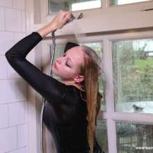 eileenvogel: Eileen enjoying her day in garter leggings