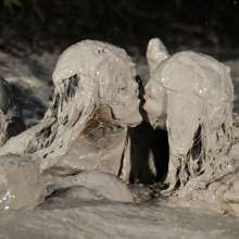DuncanEdwards: Three Girl Mud Bubble Blast!