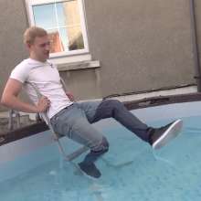 MrWAM: MrWam Lorenzo Gets Wet in Pool