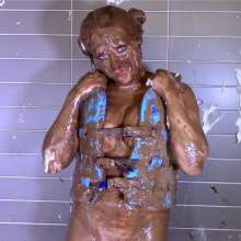 Messygirl: Pics from a New MG Download